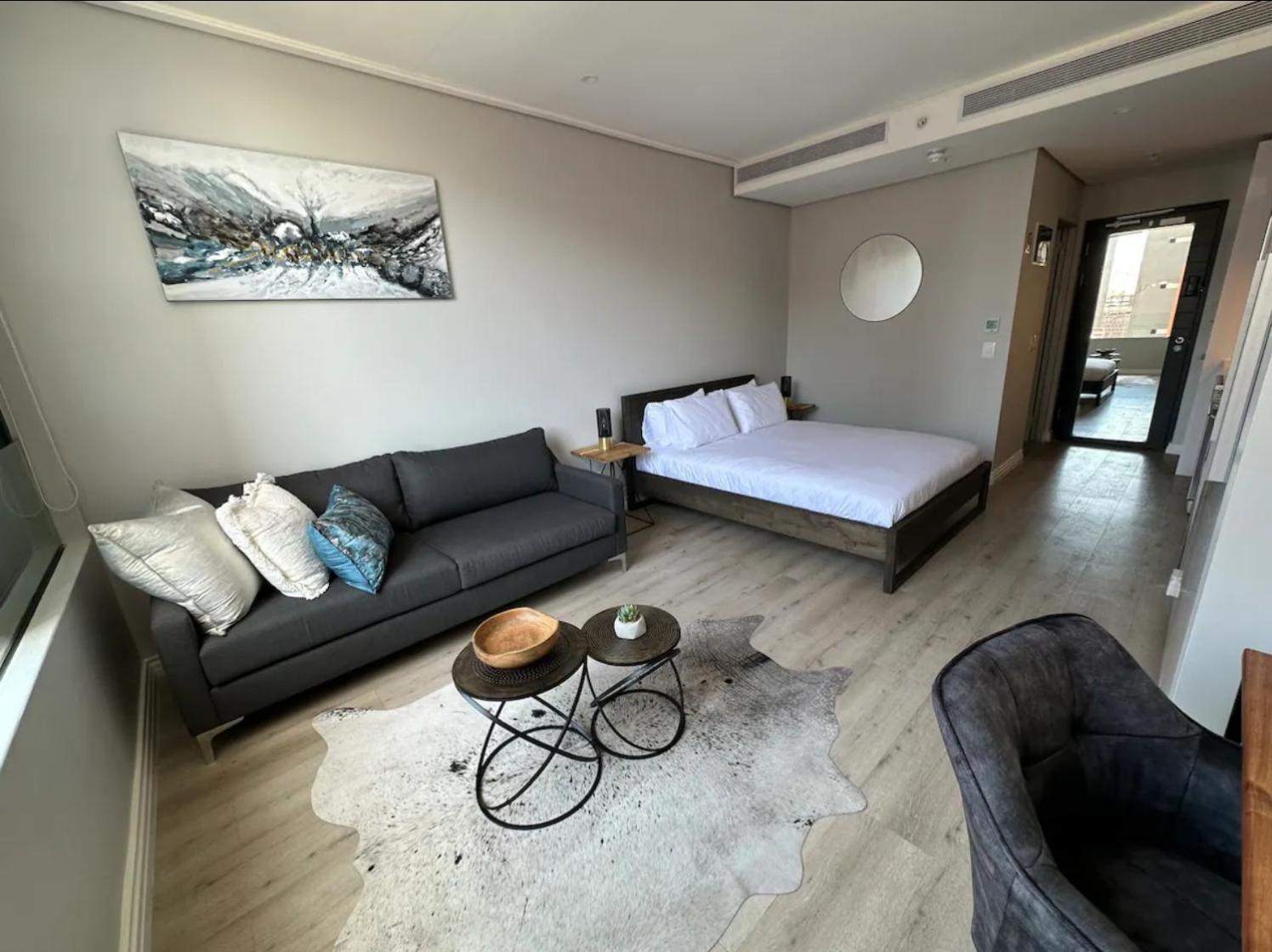 1306 In Cape Town, Wi-fi, Pool, Free Parking Cape Town